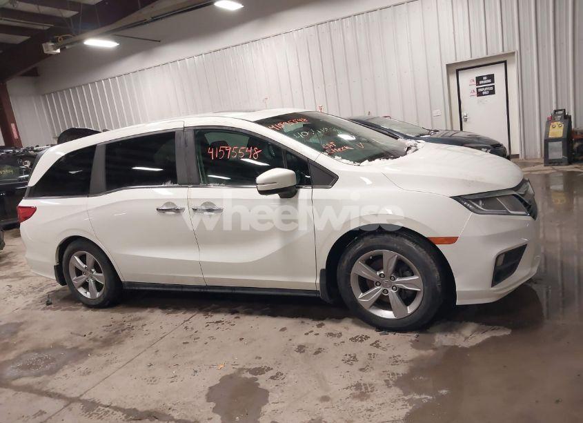 Photo 13 of 2019 Honda Odyssey EX-L (VIN 5FNRL6H72KB071093)