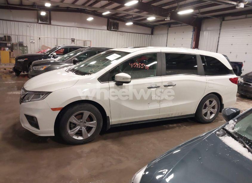 Photo 14 of 2019 Honda Odyssey EX-L (VIN 5FNRL6H72KB071093)