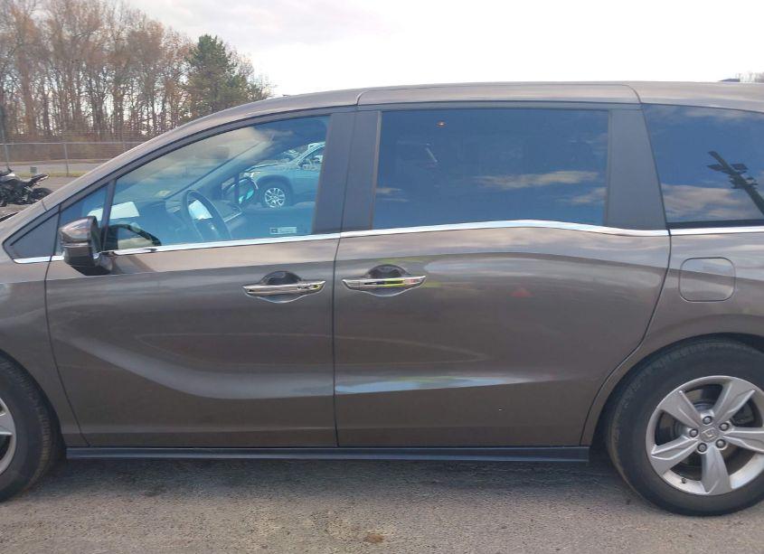 Photo 14 of 2019 Honda Odyssey EX-L (VIN 5FNRL6H72KB078013)