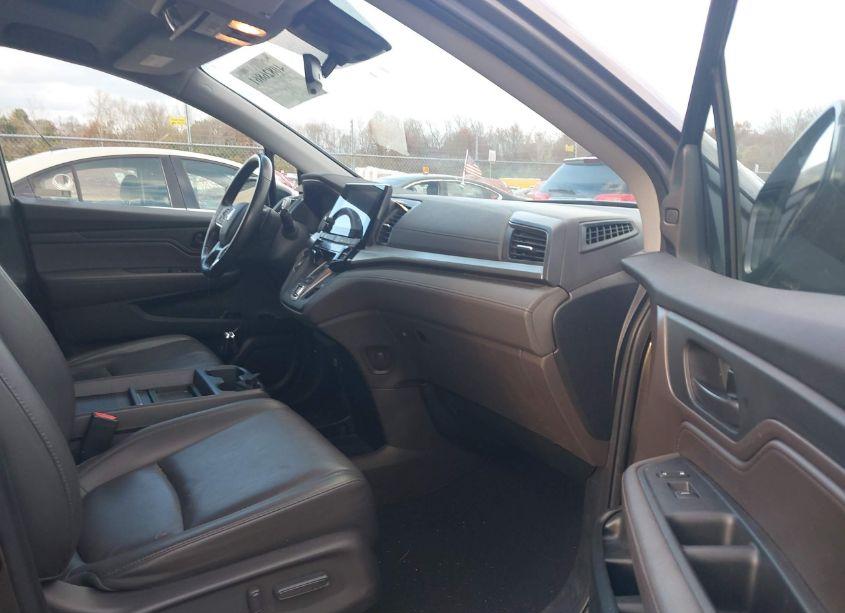 Photo 5 of 2019 Honda Odyssey EX-L (VIN 5FNRL6H72KB078013)