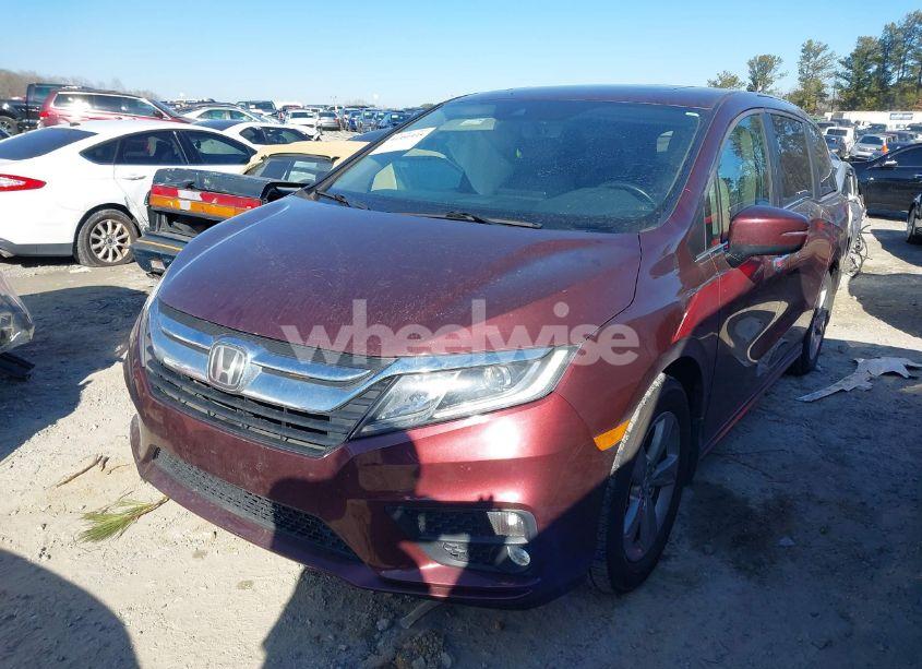 Photo 2 of 2019 Honda Odyssey EX-L (VIN 5FNRL6H72KB125282)