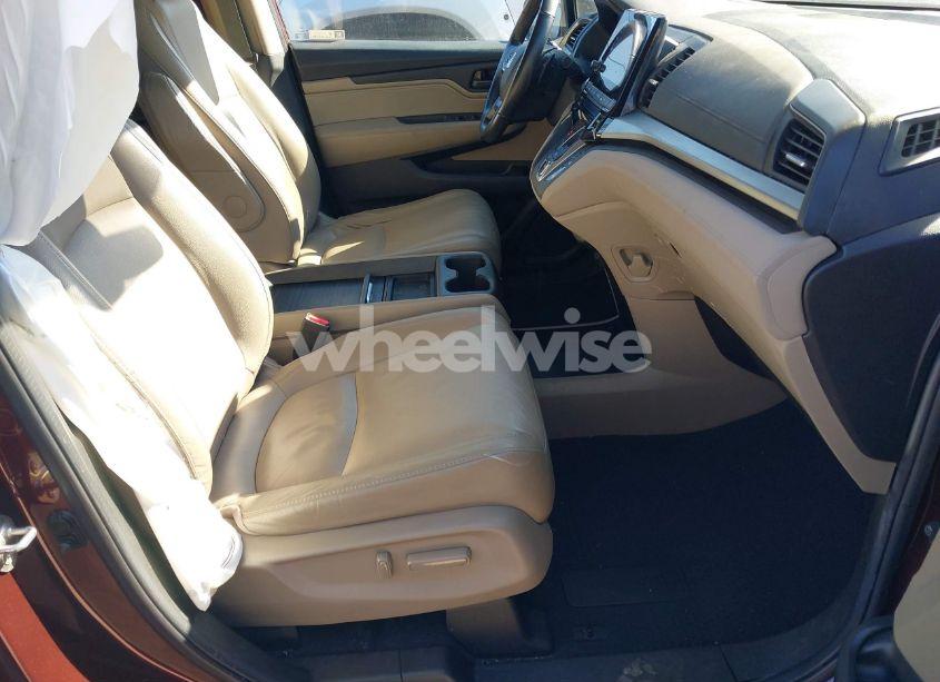 Photo 5 of 2019 Honda Odyssey EX-L (VIN 5FNRL6H72KB125282)