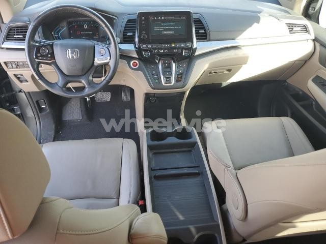 Photo 10 of 2020 HONDA ODYSSEY EXL (VIN 5FNRL6H72LB027855)