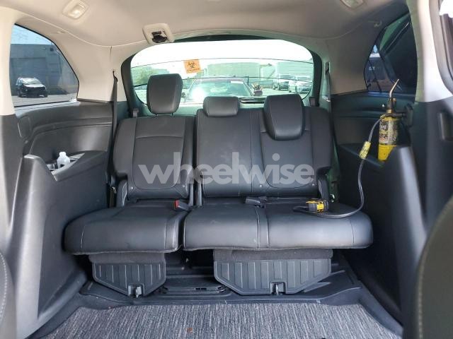 Photo 4 of 2021 HONDA ODYSSEY EXL (VIN 5FNRL6H72MB015349)