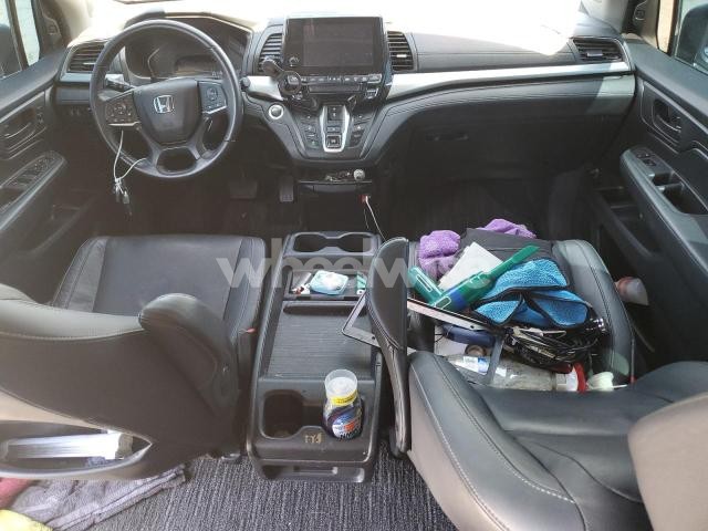 Photo 8 of 2021 HONDA ODYSSEY EXL (VIN 5FNRL6H72MB015349)
