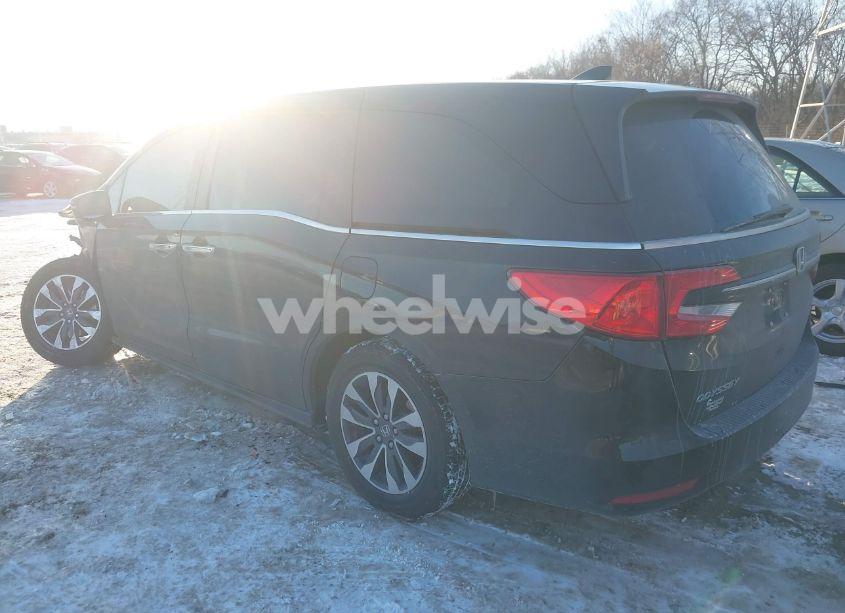 Photo 3 of 2022 Honda Odyssey EX-L (VIN 5FNRL6H72NB025770)