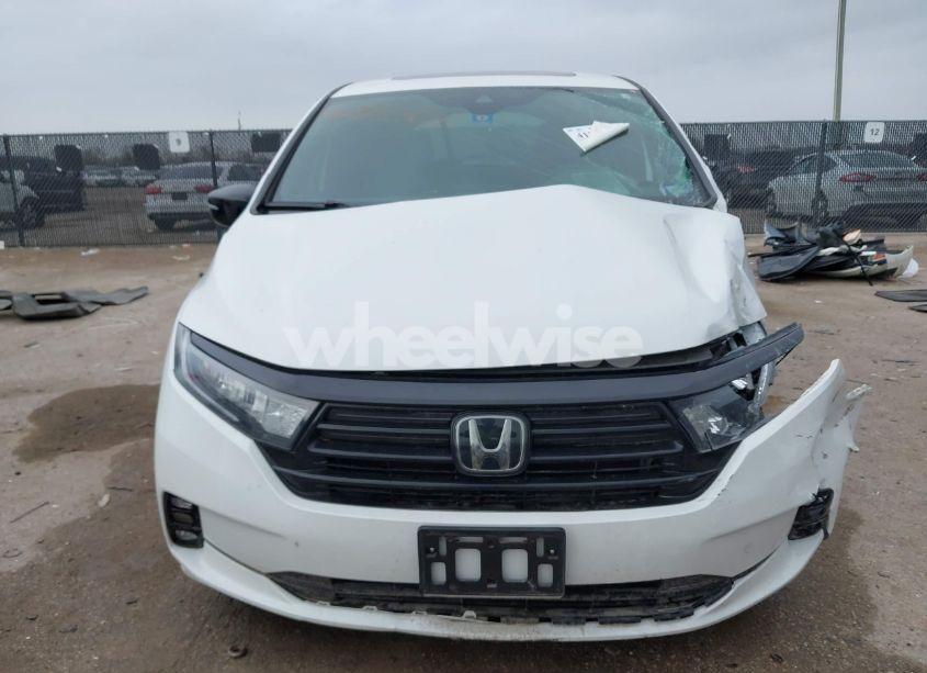 Photo 12 of 2024 Honda Odyssey SPORT (VIN 5FNRL6H72RB008862)