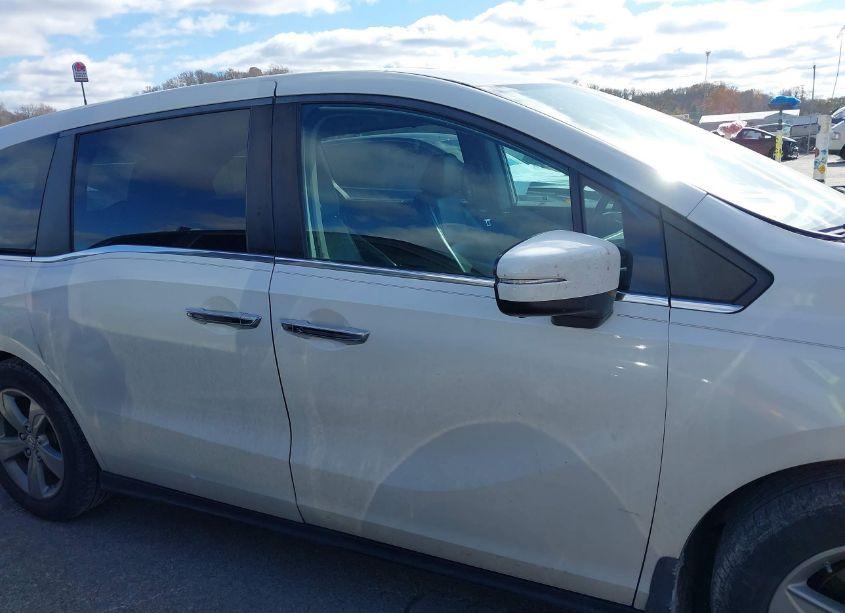 Photo 13 of 2018 Honda Odyssey EX-L (VIN 5FNRL6H73JB001973)