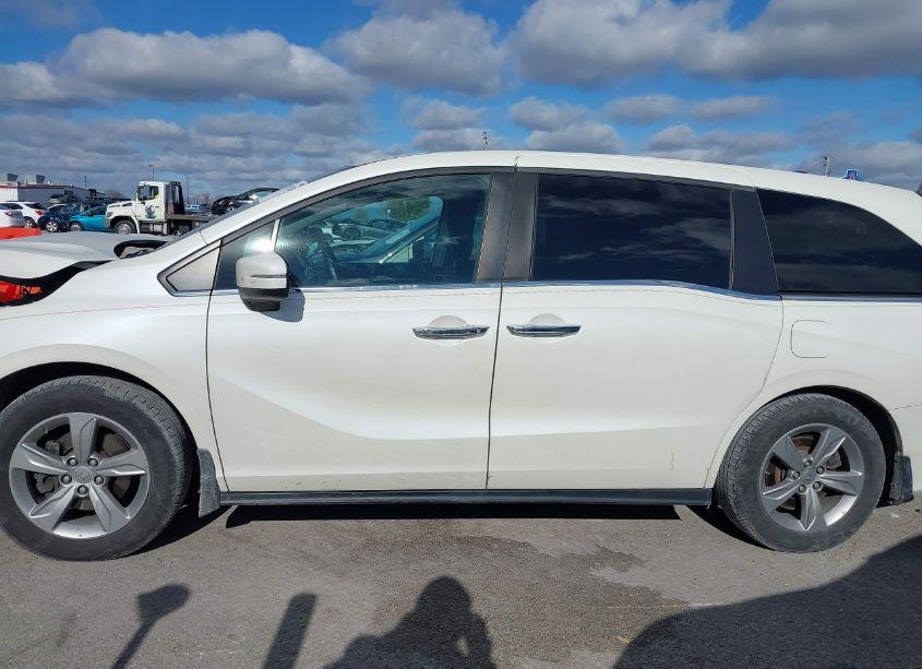 Photo 14 of 2018 Honda Odyssey EX-L (VIN 5FNRL6H73JB001973)