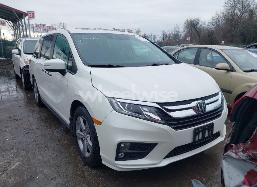 Photo 12 of 2018 Honda Odyssey EX-L (VIN 5FNRL6H73JB039588)