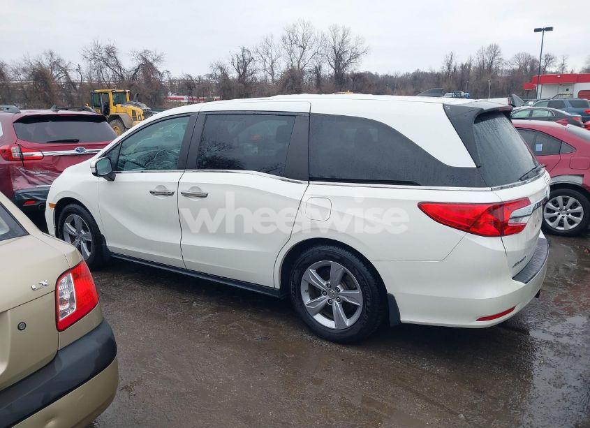 Photo 14 of 2018 Honda Odyssey EX-L (VIN 5FNRL6H73JB039588)