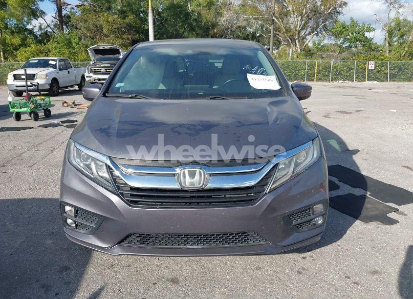 Photo 12 of 2018 Honda Odyssey EX-L (VIN 5FNRL6H73JB072218)