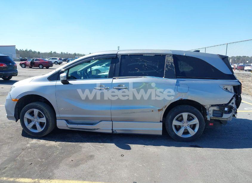 Photo 15 of 2019 Honda Odyssey EXL (VIN 5FNRL6H73KB073550)