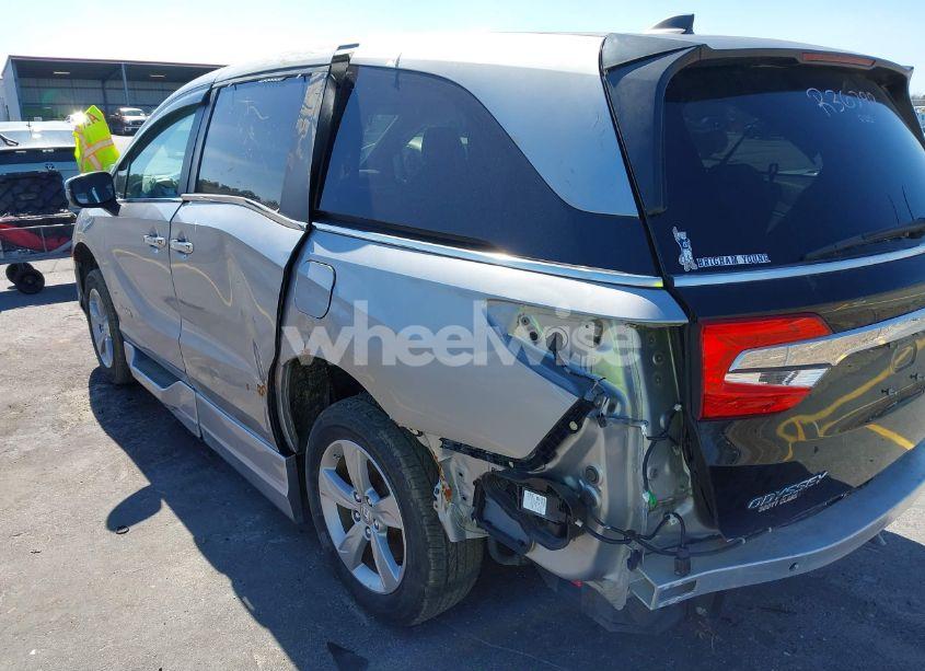 Photo 20 of 2019 Honda Odyssey EXL (VIN 5FNRL6H73KB073550)