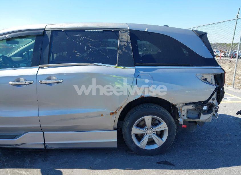 Photo 21 of 2019 Honda Odyssey EXL (VIN 5FNRL6H73KB073550)