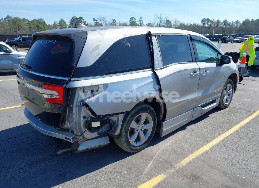 Photo 4 of 2019 Honda Odyssey EXL (VIN 5FNRL6H73KB073550)