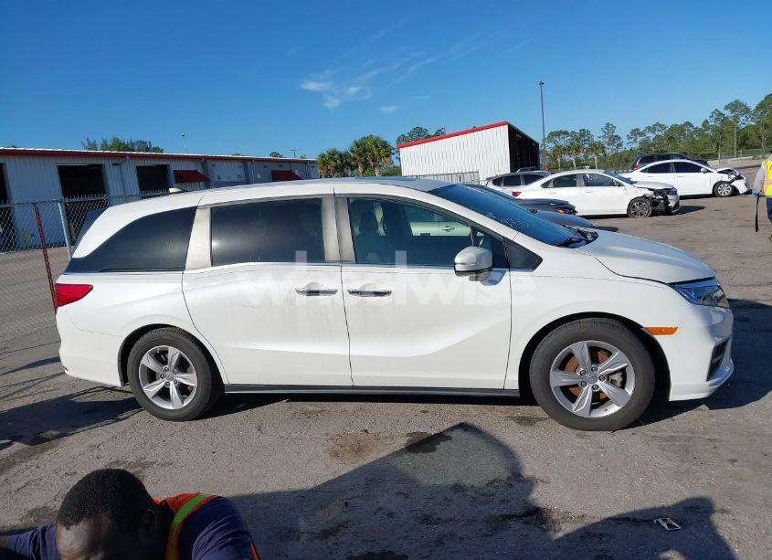 Photo 13 of 2020 Honda Odyssey (VIN 5FNRL6H73LB010076)