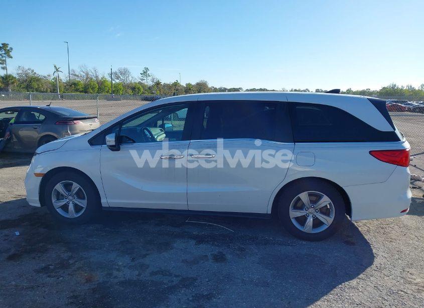 Photo 14 of 2020 Honda Odyssey (VIN 5FNRL6H73LB010076)