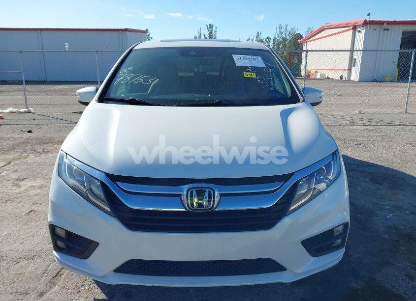 Photo 6 of 2020 Honda Odyssey (VIN 5FNRL6H73LB010076)