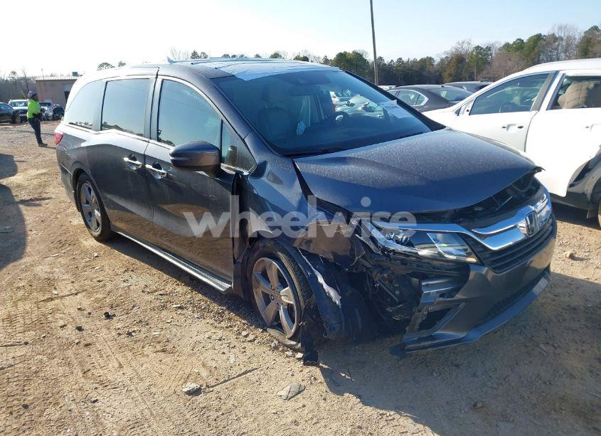 2020 Honda Odyssey EX-L/EX-L W/NAVI RES (VIN 5FNRL6H73LB021109) main photo