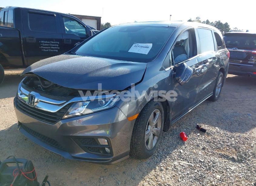 Photo 2 of 2020 Honda Odyssey EX-L/EX-L W/NAVI RES (VIN 5FNRL6H73LB021109)