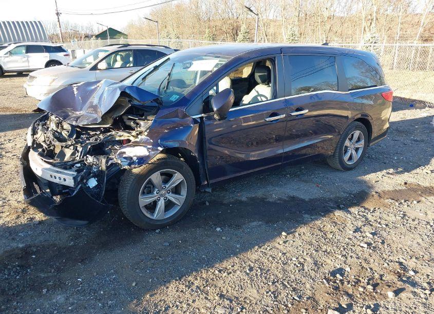 Photo 2 of 2020 Honda Odyssey EX-L/EX-L W/NAVI RES (VIN 5FNRL6H73LB049394)