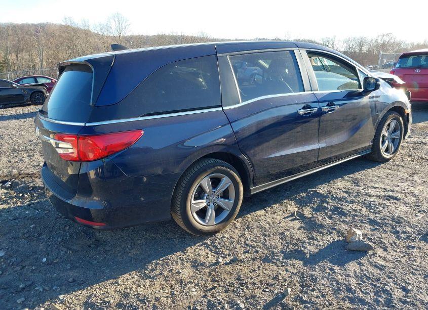 Photo 4 of 2020 Honda Odyssey EX-L/EX-L W/NAVI RES (VIN 5FNRL6H73LB049394)