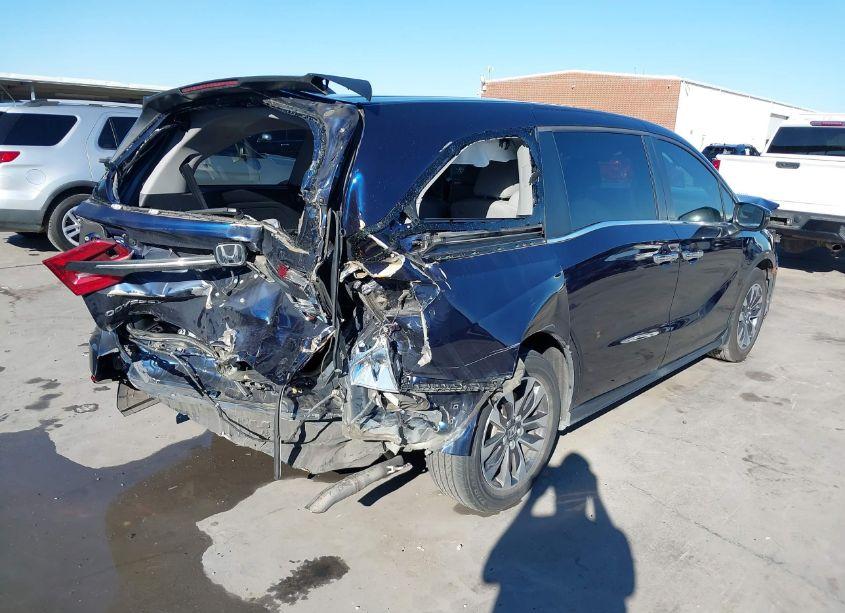 Photo 4 of 2021 Honda Odyssey EX-L (VIN 5FNRL6H73MB016025)