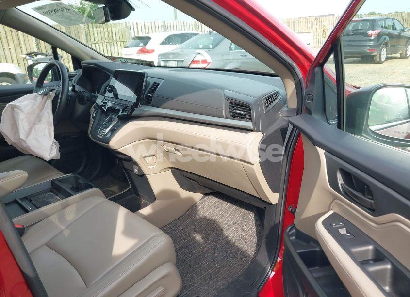 Photo 5 of 2022 Honda Odyssey EX-L (VIN 5FNRL6H73NB019542)