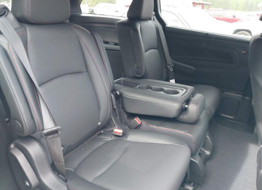 Photo 8 of 2024 Honda Odyssey SPORT (VIN 5FNRL6H73RB041014)