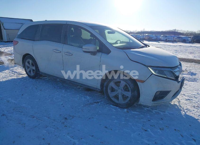 2018 Honda Odyssey EX-L (VIN 5FNRL6H74JB061017) main photo