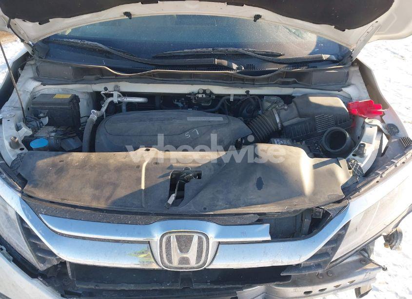 Photo 10 of 2018 Honda Odyssey EX-L (VIN 5FNRL6H74JB061017)