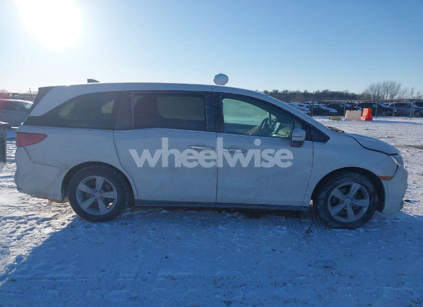 Photo 14 of 2018 Honda Odyssey EX-L (VIN 5FNRL6H74JB061017)