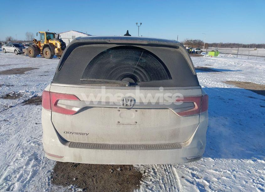 Photo 17 of 2018 Honda Odyssey EX-L (VIN 5FNRL6H74JB061017)