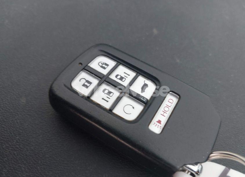 Photo 11 of 2018 Honda Odyssey EX-L (VIN 5FNRL6H74JB062295)