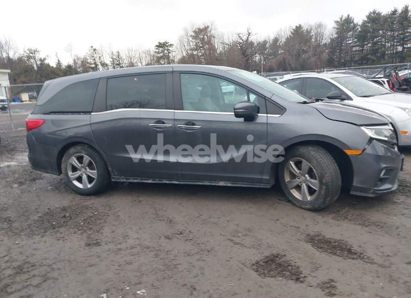 Photo 13 of 2018 Honda Odyssey EX-L (VIN 5FNRL6H74JB062295)