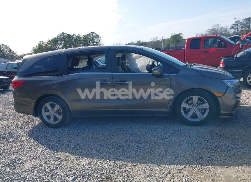 Photo 14 of 2018 Honda Odyssey EX-L (VIN 5FNRL6H74JB082417)