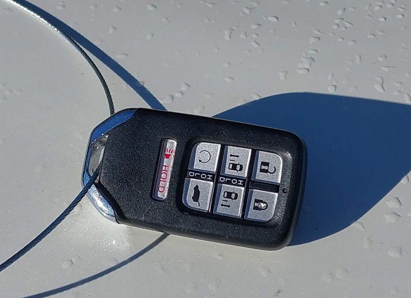 Photo 11 of 2019 Honda Odyssey EX-L (VIN 5FNRL6H74KB034773)