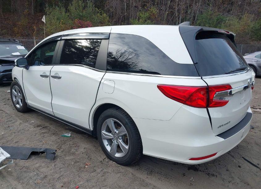 Photo 3 of 2019 Honda Odyssey EX-L (VIN 5FNRL6H74KB034773)