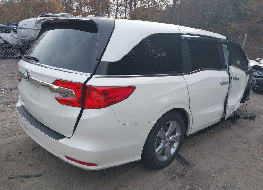 Photo 4 of 2019 Honda Odyssey EX-L (VIN 5FNRL6H74KB034773)