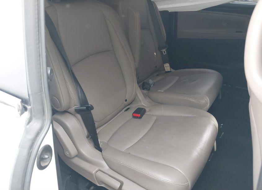 Photo 8 of 2019 Honda Odyssey EX-L (VIN 5FNRL6H74KB034773)