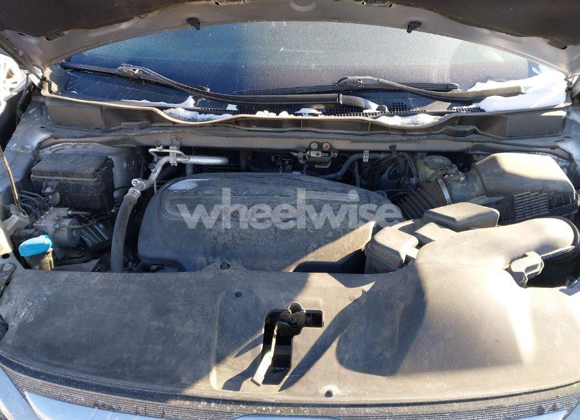 Photo 10 of 2019 Honda Odyssey EX-L (VIN 5FNRL6H74KB047085)