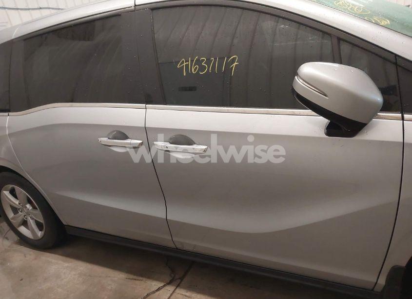 Photo 13 of 2019 Honda Odyssey EX-L (VIN 5FNRL6H74KB047085)