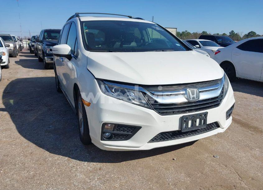 2019 Honda Odyssey EX-L (VIN 5FNRL6H74KB047698) main photo