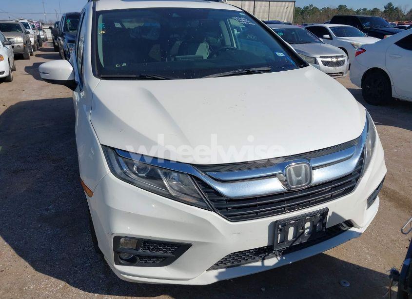 Photo 6 of 2019 Honda Odyssey EX-L (VIN 5FNRL6H74KB047698)