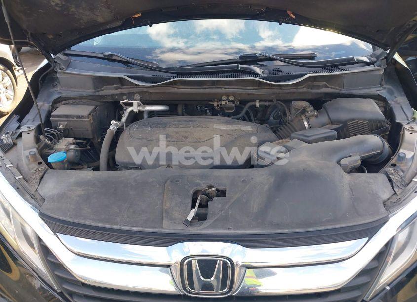 Photo 10 of 2019 Honda Odyssey EX-L (VIN 5FNRL6H74KB061567)