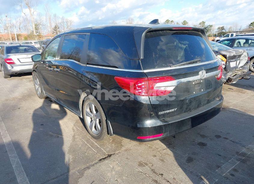 Photo 3 of 2019 Honda Odyssey EX-L (VIN 5FNRL6H74KB061567)