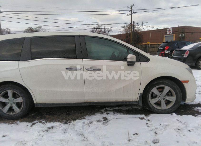 Photo 13 of 2019 Honda Odyssey EX-L (VIN 5FNRL6H74KB071662)