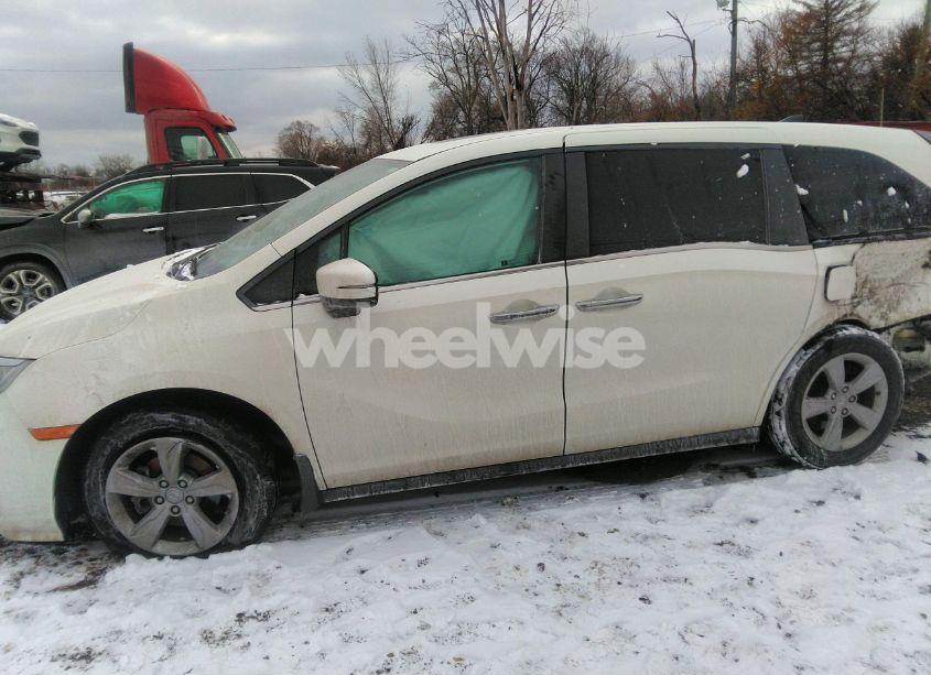 Photo 14 of 2019 Honda Odyssey EX-L (VIN 5FNRL6H74KB071662)