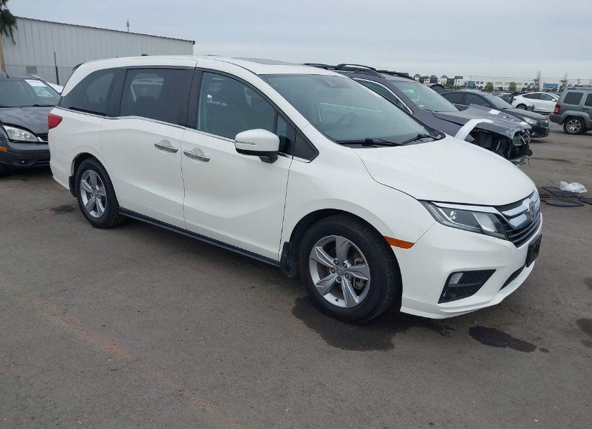 2019 Honda Odyssey EX-L (VIN 5FNRL6H74KB096674) main photo